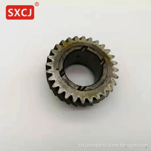 Automotive parts transfer case parts transmission shaft Gear for hilux